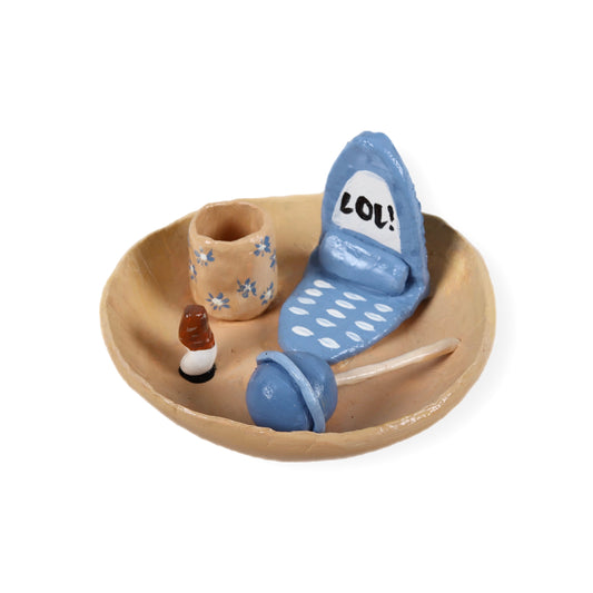 LOL-PHONE CANDLE HOLDER